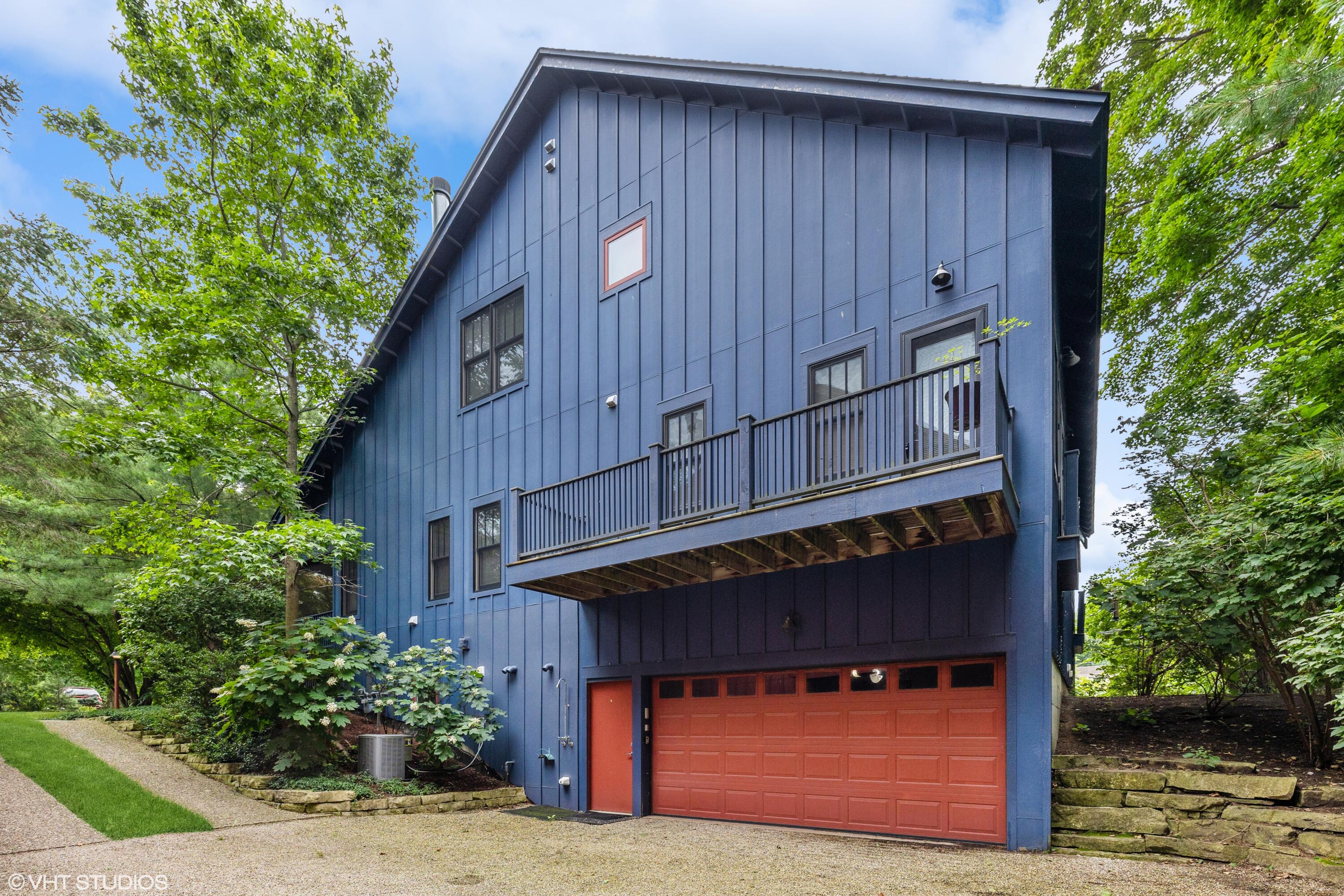 14904 Lakeside Road Lakeside, MI 49116 - Photo 14 of 16 14_14904LakesideRd_59_RearView_HiRes