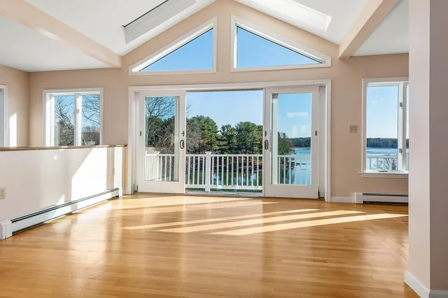 $1,490,000 | 132 Pepperrell Road, Kittery, ME 03905