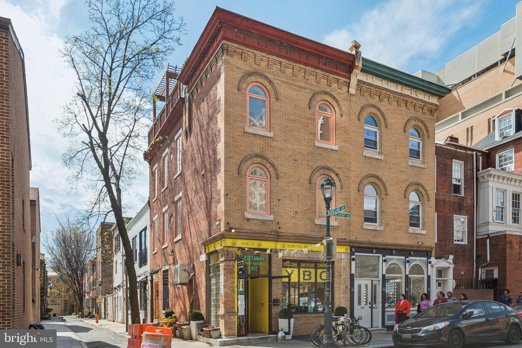 930 Locust Street Philadelphia, PA 19107 - Photo 2 of 25