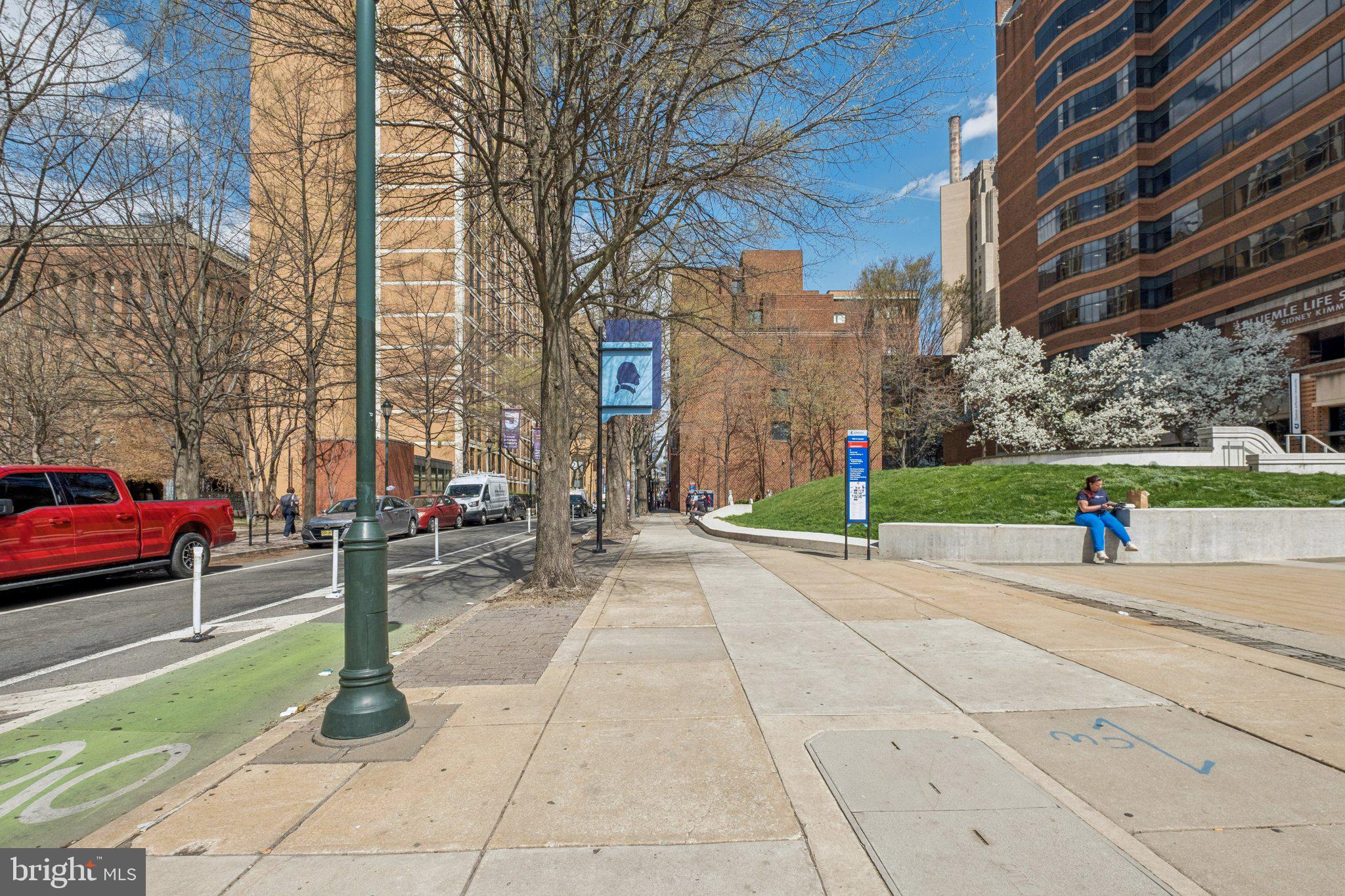 930 Locust Street Philadelphia, PA 19107 - Photo 7 of 25 Jefferson College Campus Street View