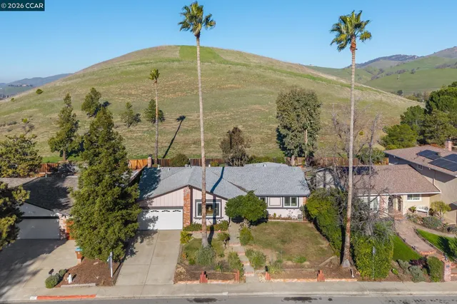 $998,000 | 139 Regency Drive, Clayton, CA 94517
