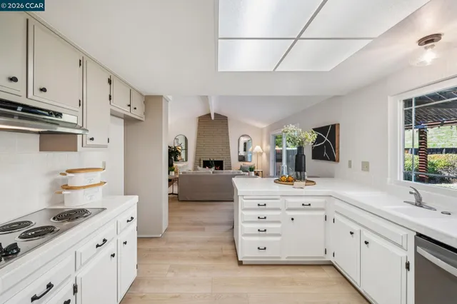 $998,000 | 139 Regency Drive, Clayton, CA 94517