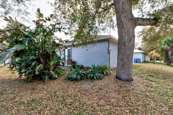 $265,900 | 19 43rd Court, Vero Beach, FL 32968