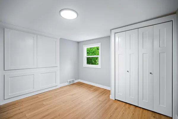 $599,900 | 1266 East Green Lake Drive, Farmington, WI 53090