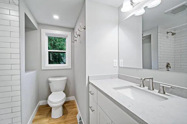 $599,900 | 1266 East Green Lake Drive, Farmington, WI 53090