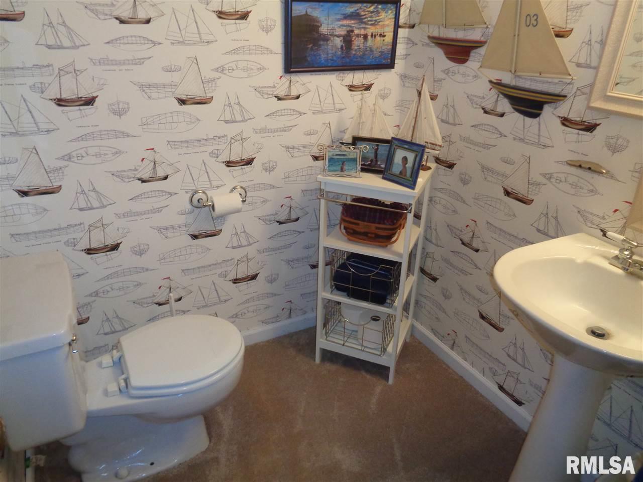 1425 West Queens Court Road Peoria, IL 61614 - Photo 21 of 25 Gallery Image 21