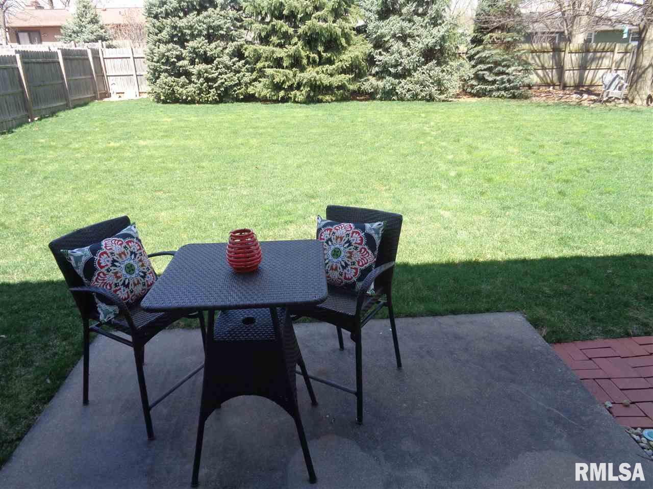 1425 West Queens Court Road Peoria, IL 61614 - Photo 23 of 25 Gallery Image 23