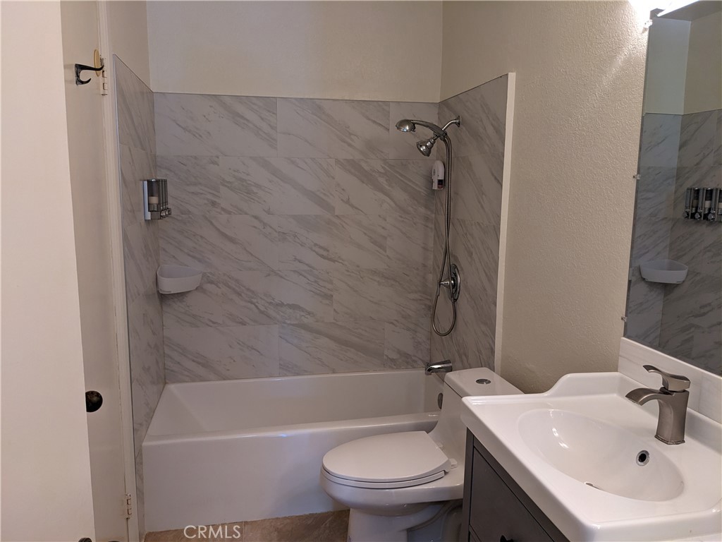 38 Exeter Irvine, CA 92612 - Photo 9 of 14