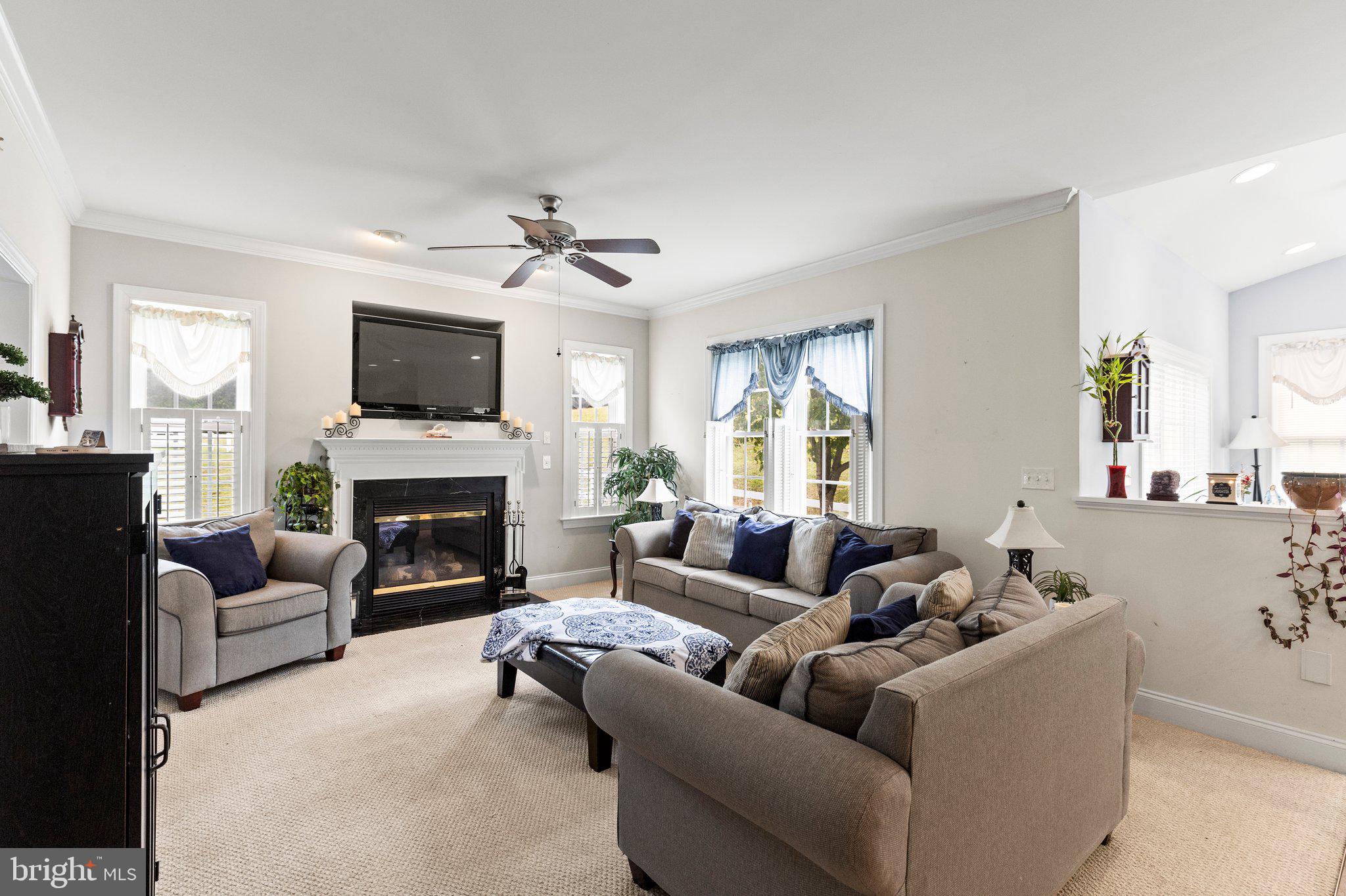 4875 Arnold Road Glenville, PA 17329 - Photo 22 of 51 Family Room