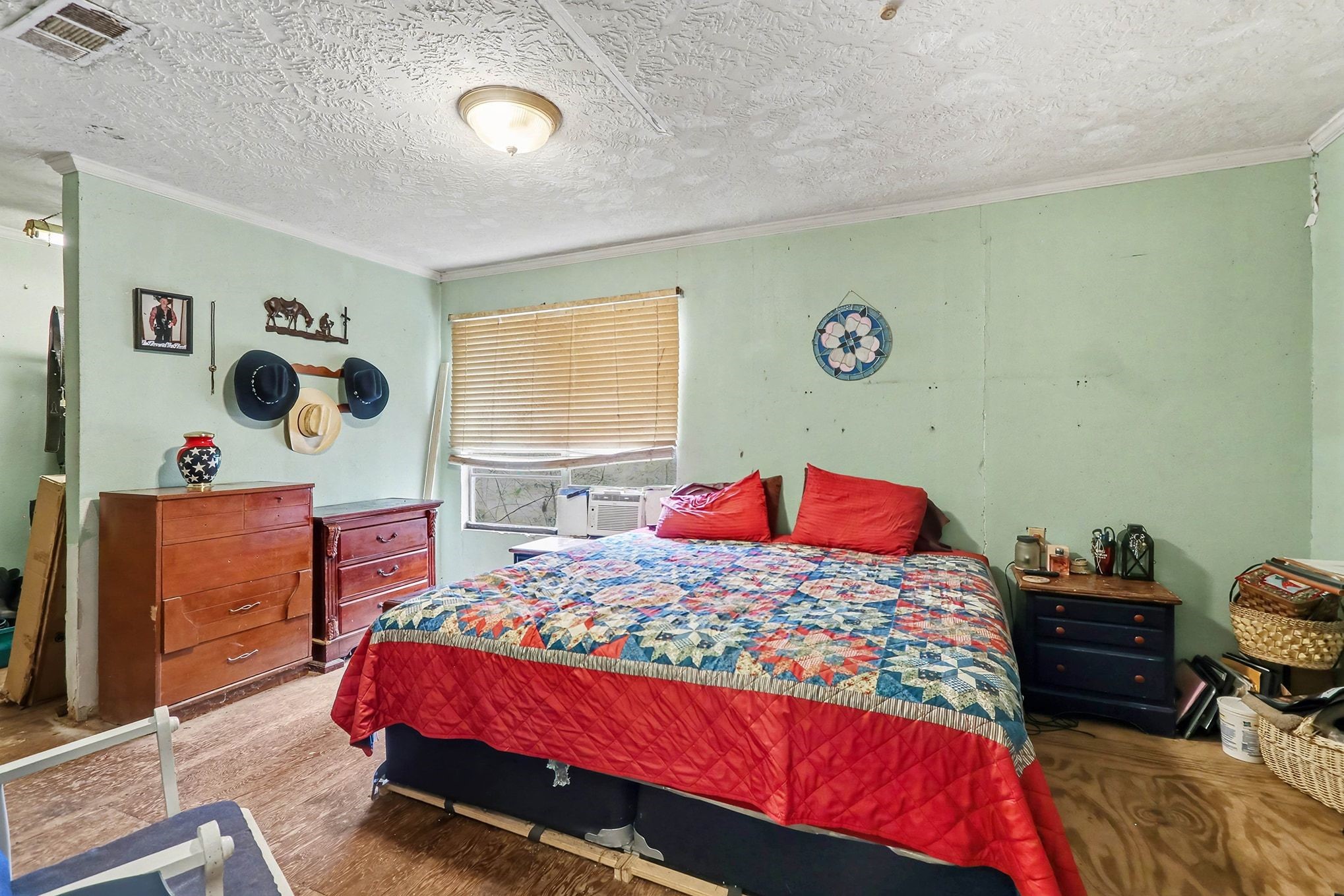 1012 Clear Lake Road Highlands, TX 77562 - Photo 15 of 26