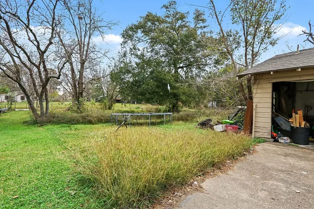 a view of a lake with houses