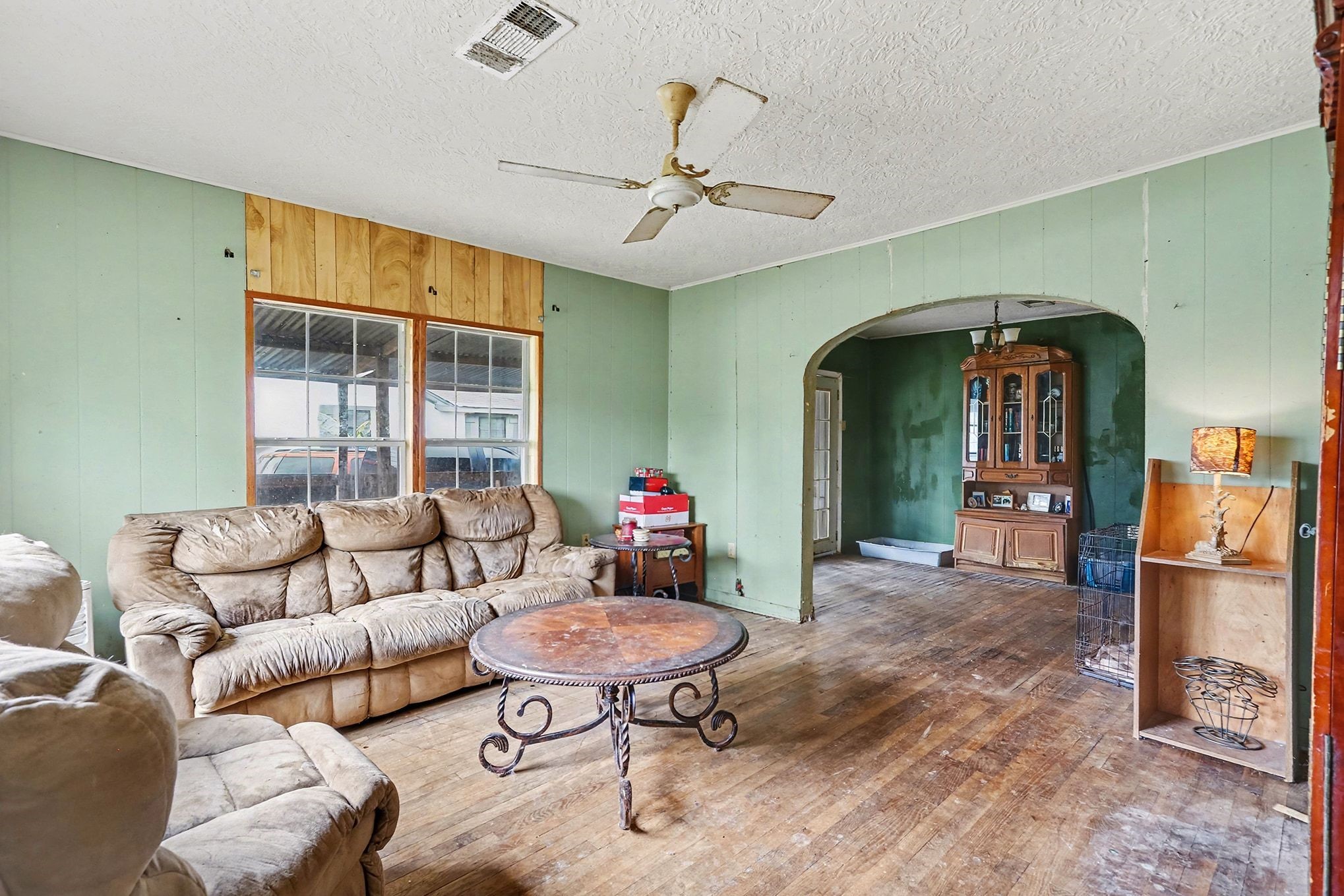 1012 Clear Lake Road Highlands, TX 77562 - Photo 8 of 26