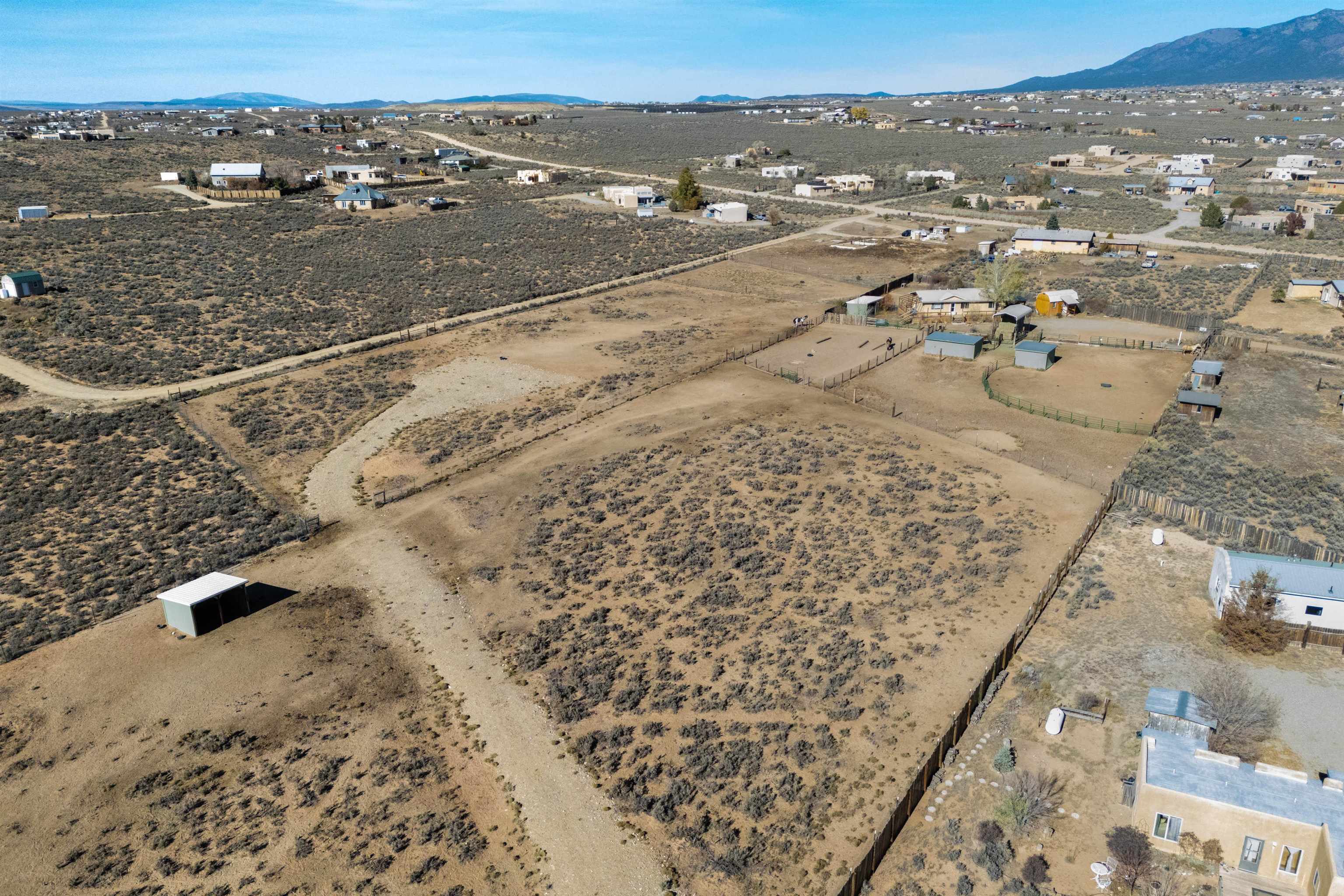224 Lower Las Colonias Road El Prado, NM 87529 - Photo 20 of 32 Gallery Image 20