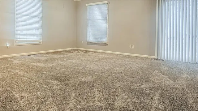 $249,900 | 1018 Palmer Place, Clinton, MO 64735