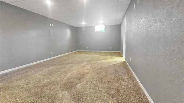 $249,900 | 1018 Palmer Place, Clinton, MO 64735