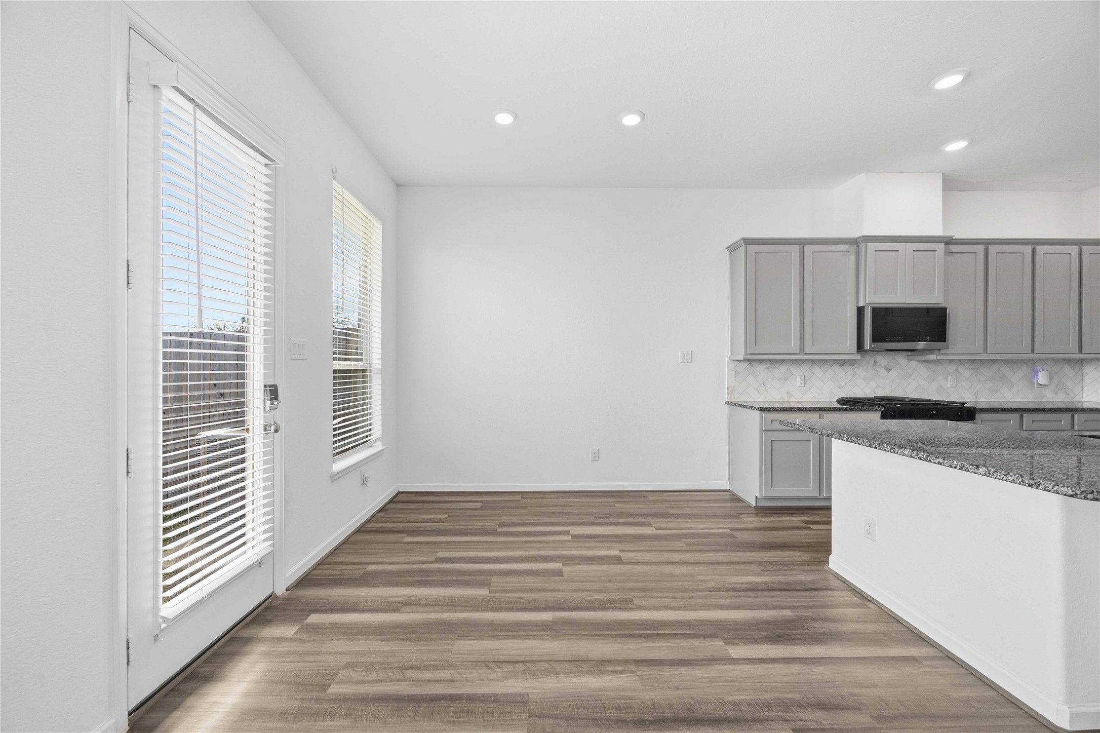 4058 Balboa Drive Rosharon, TX 77583 - Photo 8 of 29