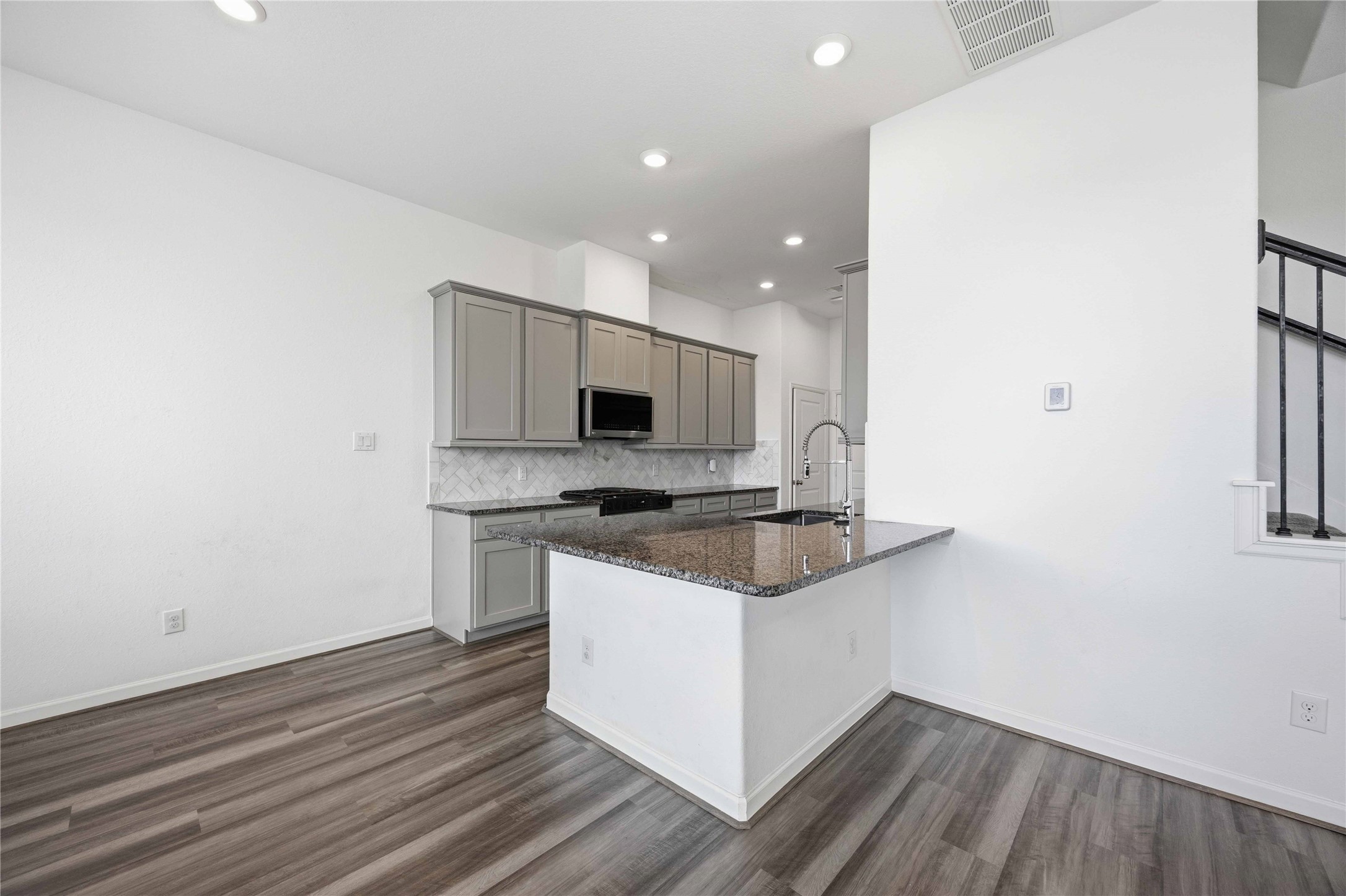 4058 Balboa Drive Rosharon, TX 77583 - Photo 9 of 29