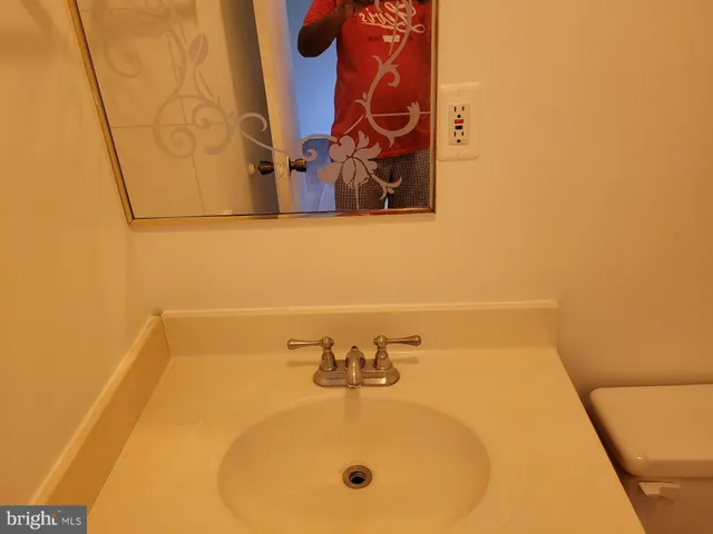 a bathroom with a tub