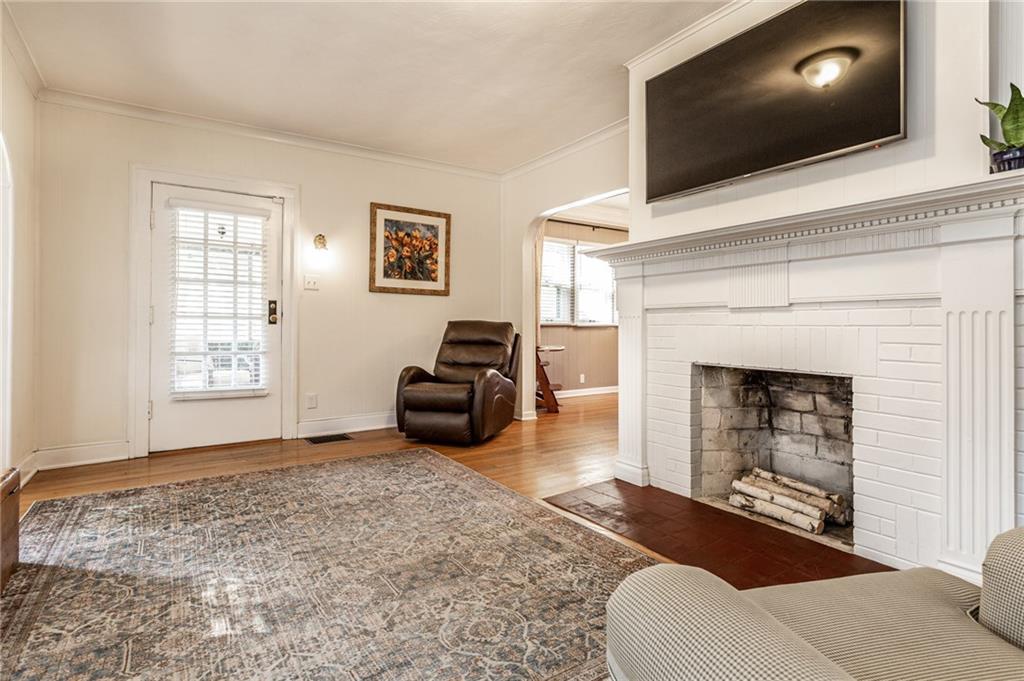 218 Berkley Road Indianapolis, IN 46208 - Photo 9 of 31 Gallery Image 9