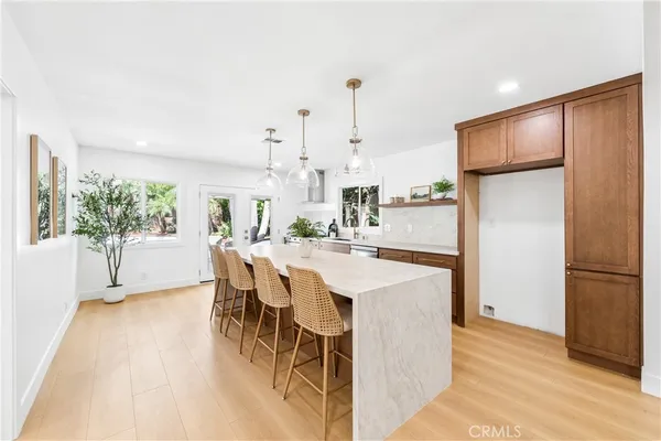 $1,599,000 | 367 Ultimo Avenue, Long Beach, CA 90814