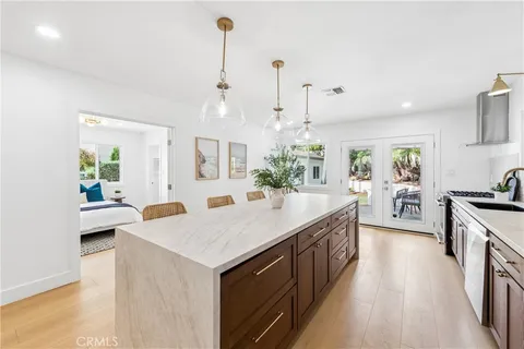 $1,599,000 | 367 Ultimo Avenue, Long Beach, CA 90814