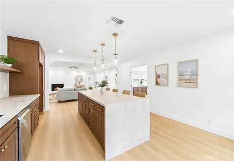 $1,599,000 | 367 Ultimo Avenue, Long Beach, CA 90814