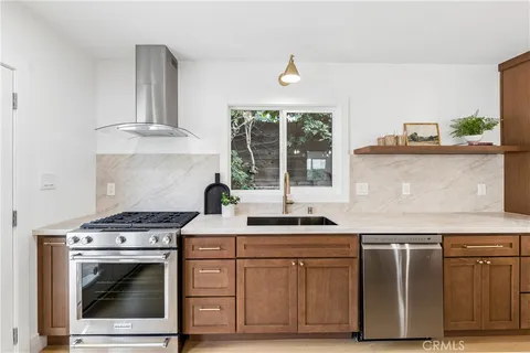$1,599,000 | 367 Ultimo Avenue, Long Beach, CA 90814