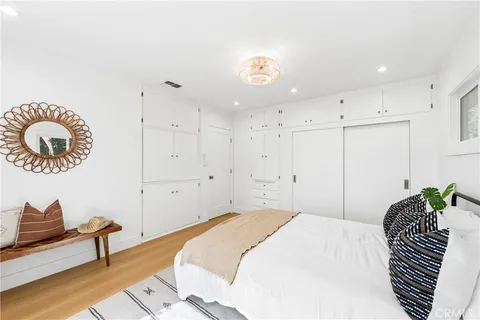 $1,599,000 | 367 Ultimo Avenue, Long Beach, CA 90814