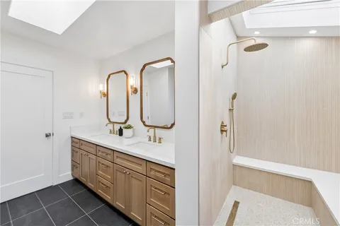$1,599,000 | 367 Ultimo Avenue, Long Beach, CA 90814