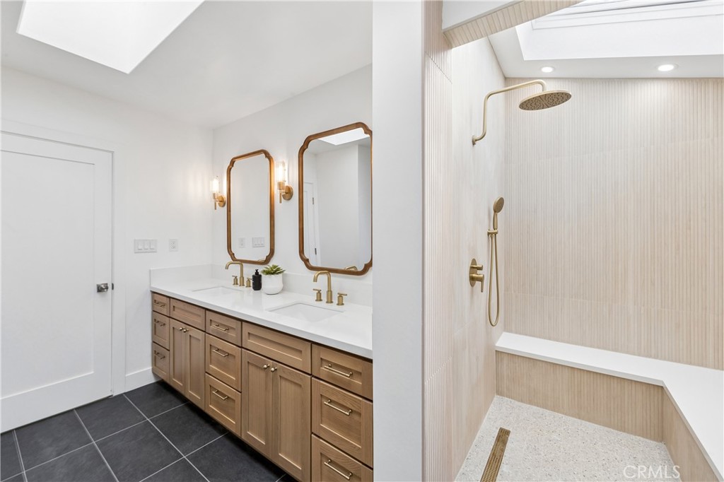 367 Ultimo Avenue Long Beach, CA 90814 - Photo 37 of 47