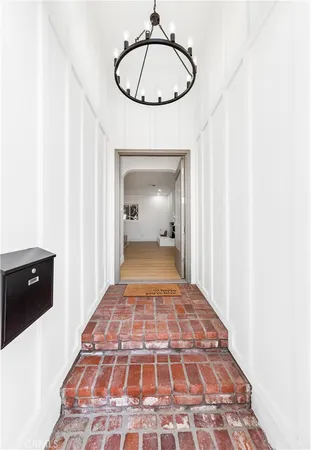 $1,599,000 | 367 Ultimo Avenue, Long Beach, CA 90814