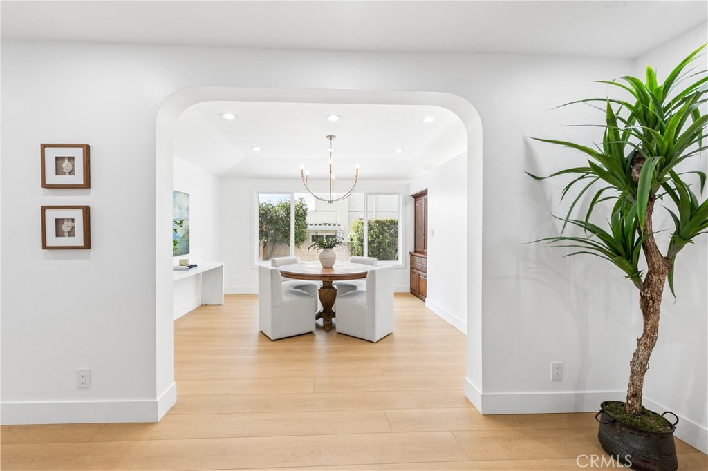 367 Ultimo Avenue Long Beach, CA 90814 - Photo 10 of 47