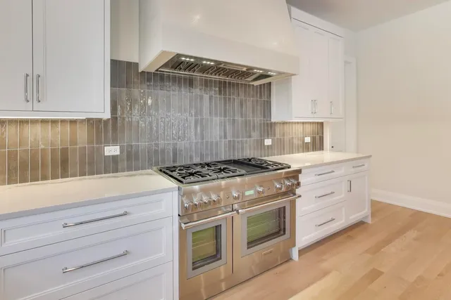 $2,699,000 | 2938 Indianwood Road, Wilmette, IL 60091