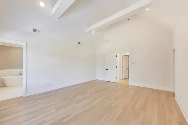 $2,699,000 | 2938 Indianwood Road, Wilmette, IL 60091