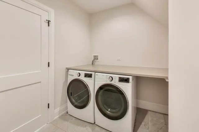 $2,699,000 | 2938 Indianwood Road, Wilmette, IL 60091