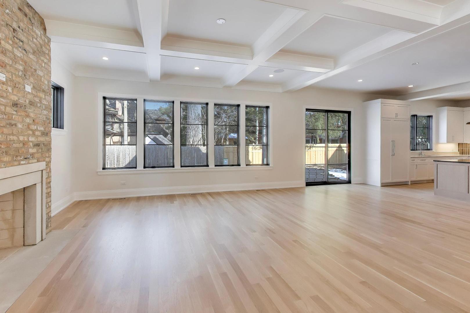 2938 Indianwood Road Wilmette, IL 60091 - Photo 4 of 50