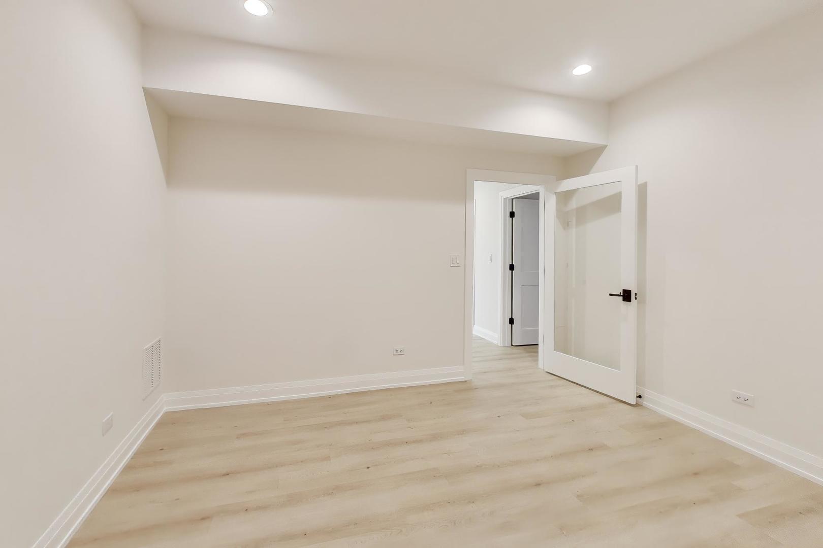 2938 Indianwood Road Wilmette, IL 60091 - Photo 47 of 50