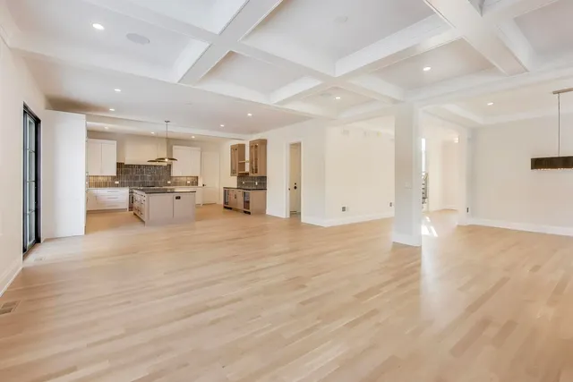 $2,699,000 | 2938 Indianwood Road, Wilmette, IL 60091