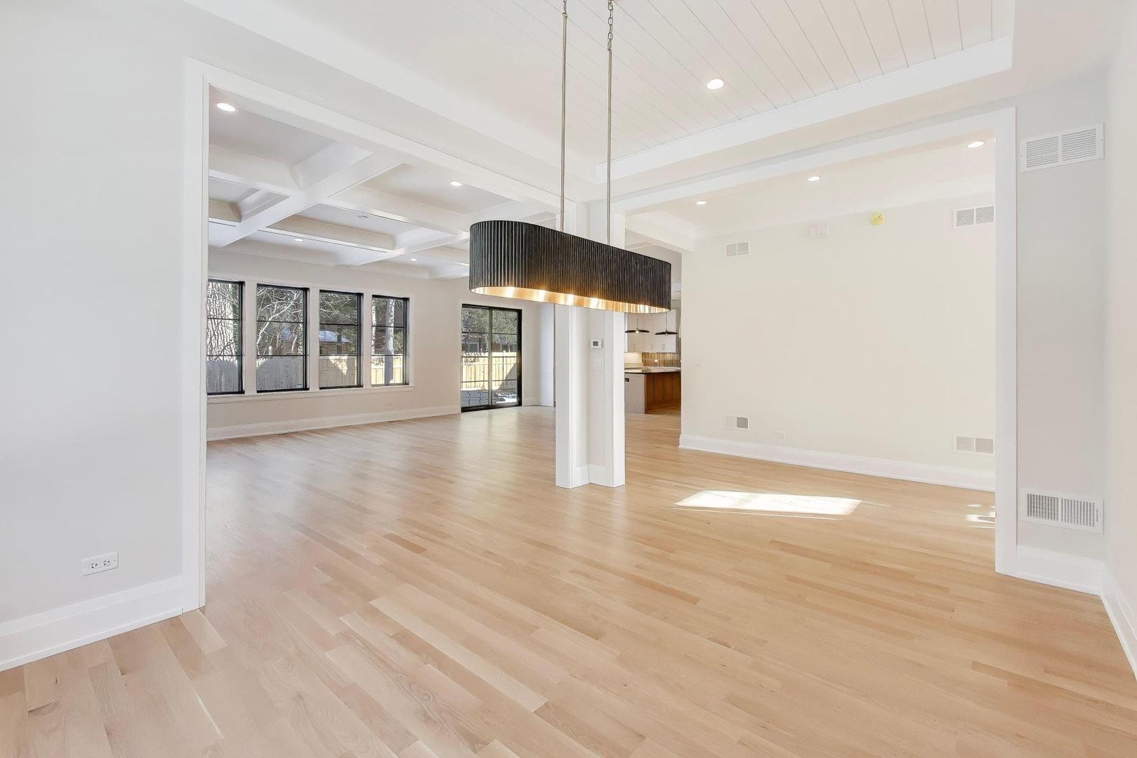 2938 Indianwood Road Wilmette, IL 60091 - Photo 8 of 50