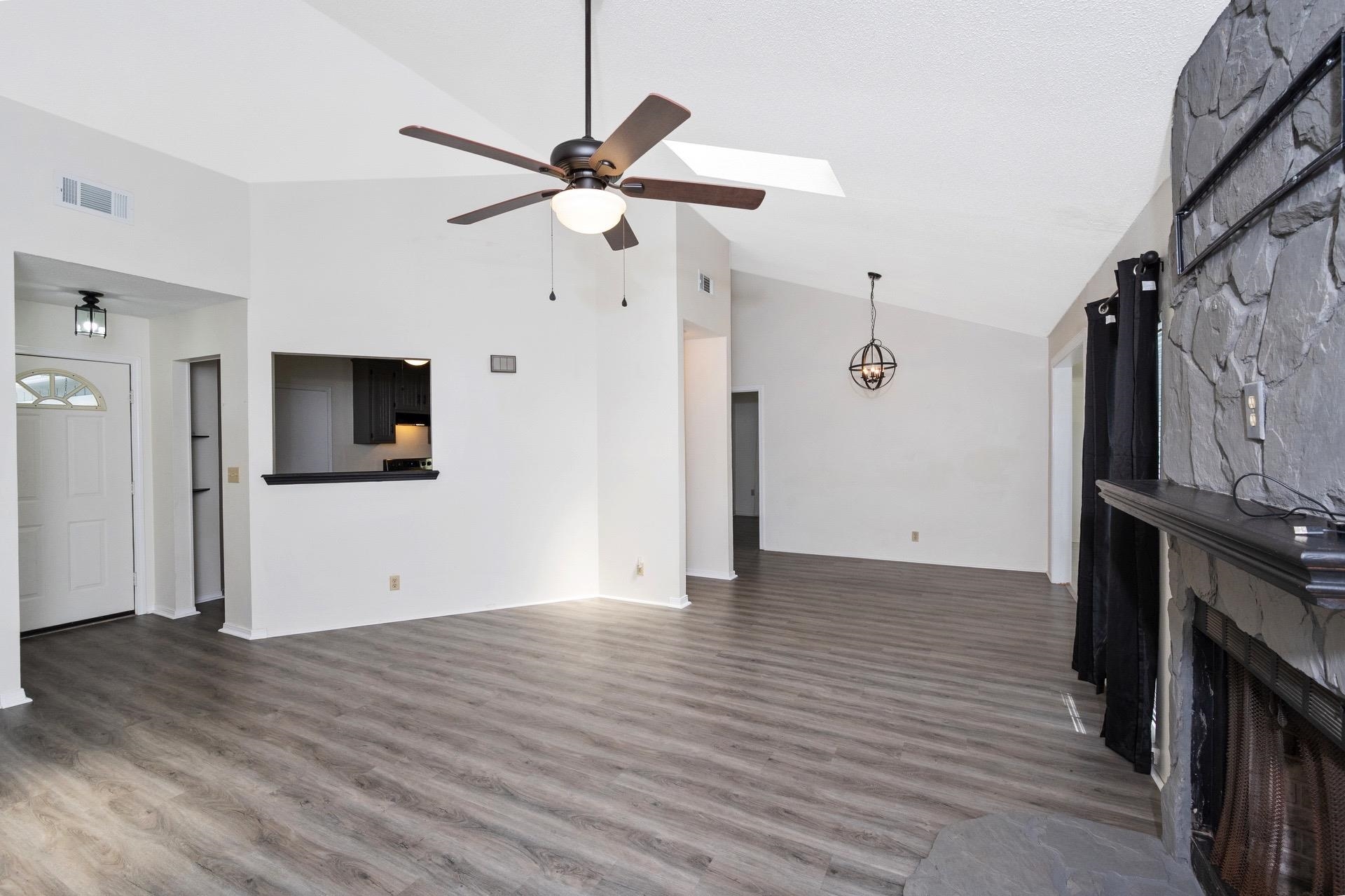 711 West Magnolia Avenue Foley, AL 36535 - Photo 7 of 24