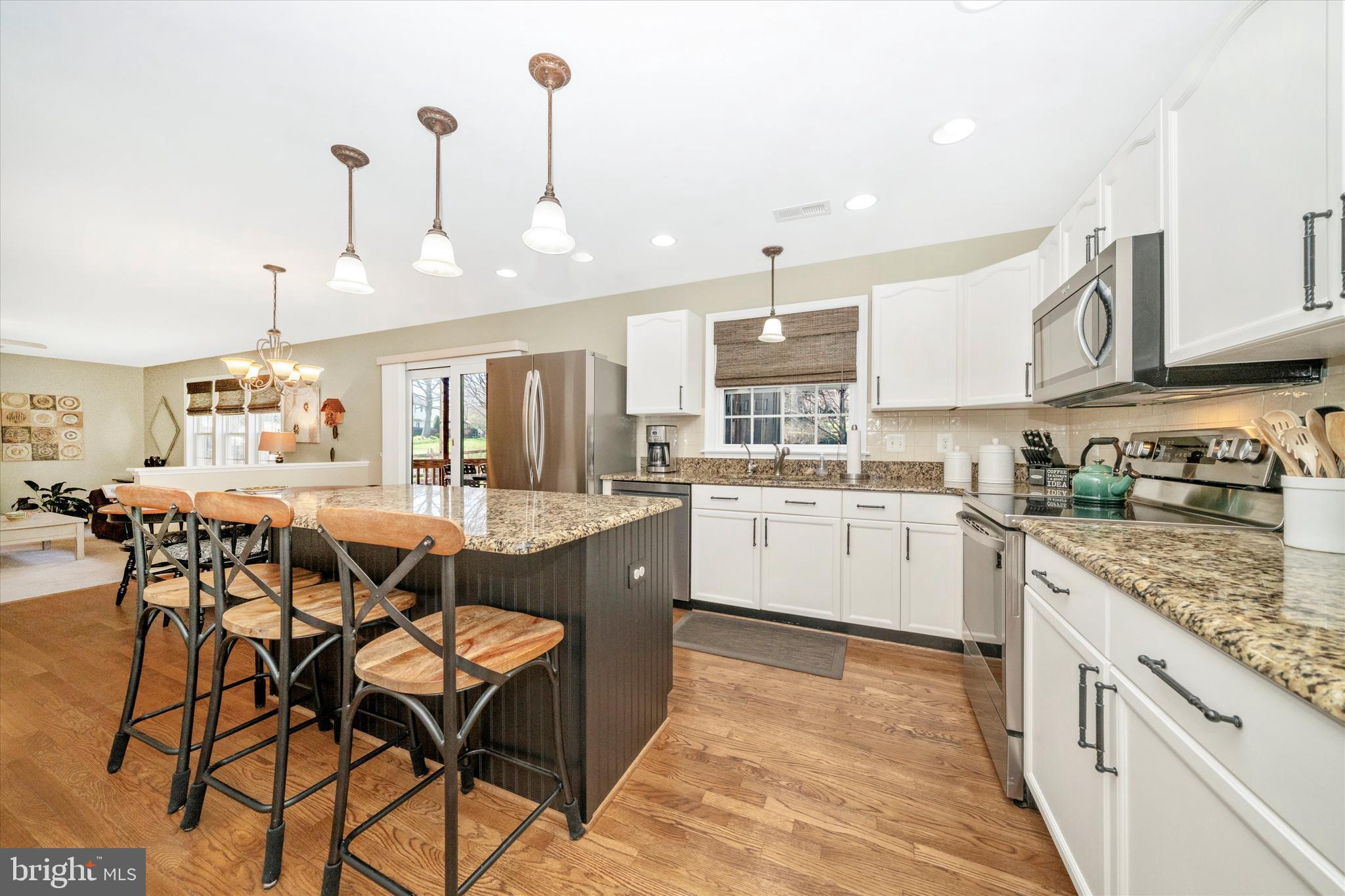 8321 Jordan Valley Way Frederick, MD 21702 - Photo 10 of 75 Granite counters, stainless steel appliances..