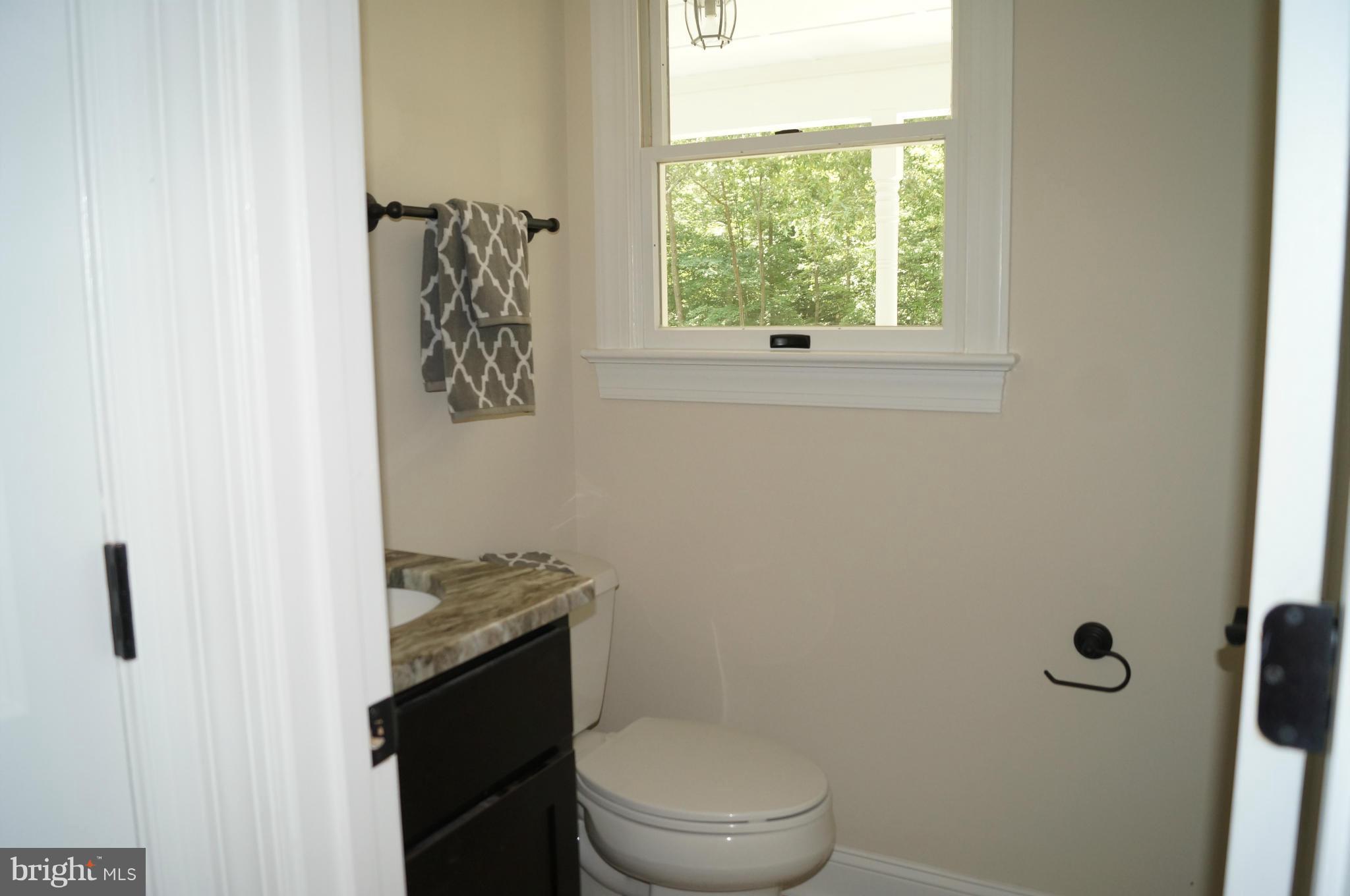 1905 Brooke Road Stafford, VA 22554 - Photo 14 of 29 Main Level Powder Room