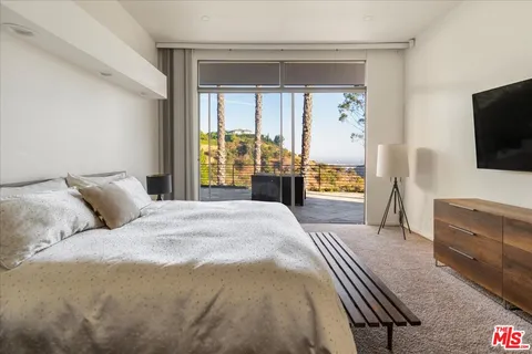 $9,250 | 6530 Lakeridge Road, Los Angeles, CA 90068