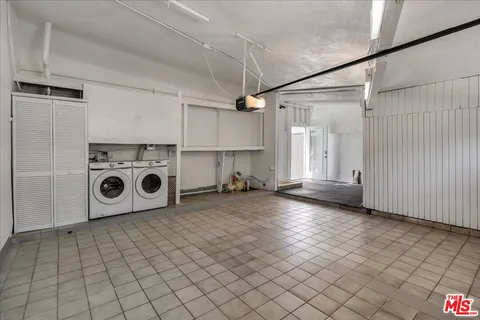 $9,250 | 6530 Lakeridge Road, Los Angeles, CA 90068