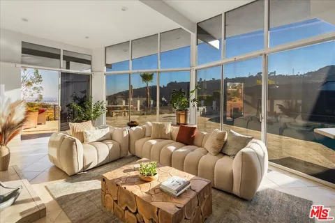 $9,250 | 6530 Lakeridge Road, Los Angeles, CA 90068