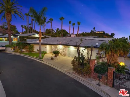 $9,250 | 6530 Lakeridge Road, Los Angeles, CA 90068