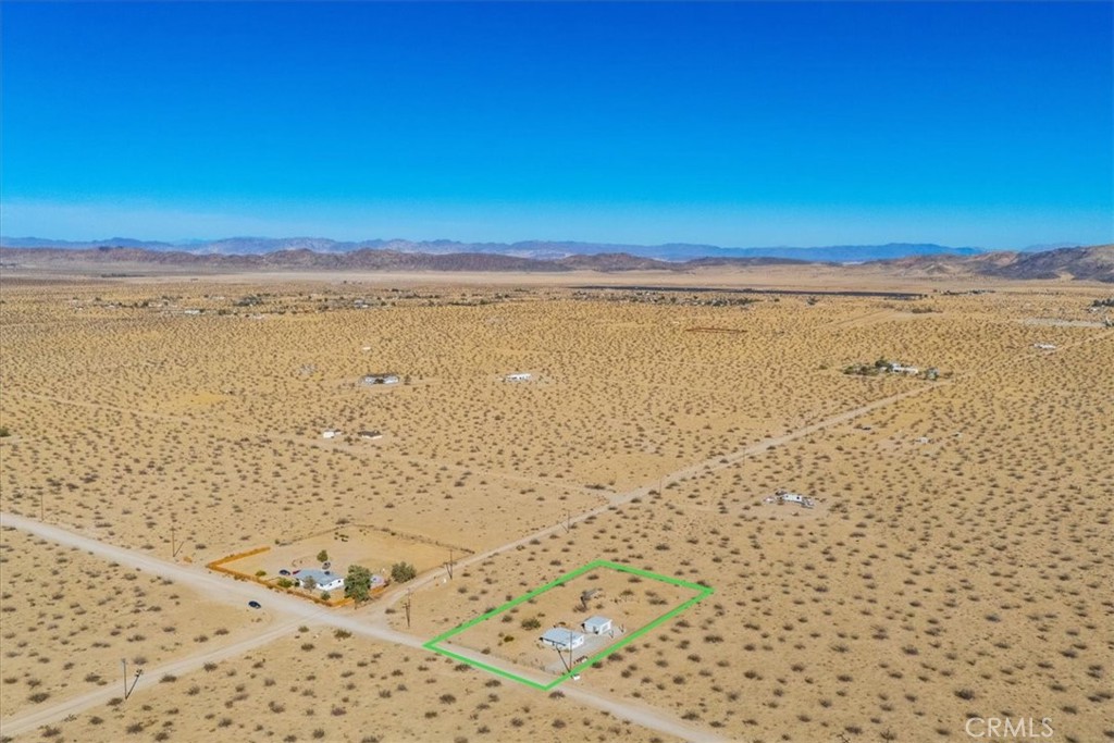 5737 Mojave Ranch Road Joshua Tree, CA 92252 - Photo 42 of 47 a view of an ocean and beach