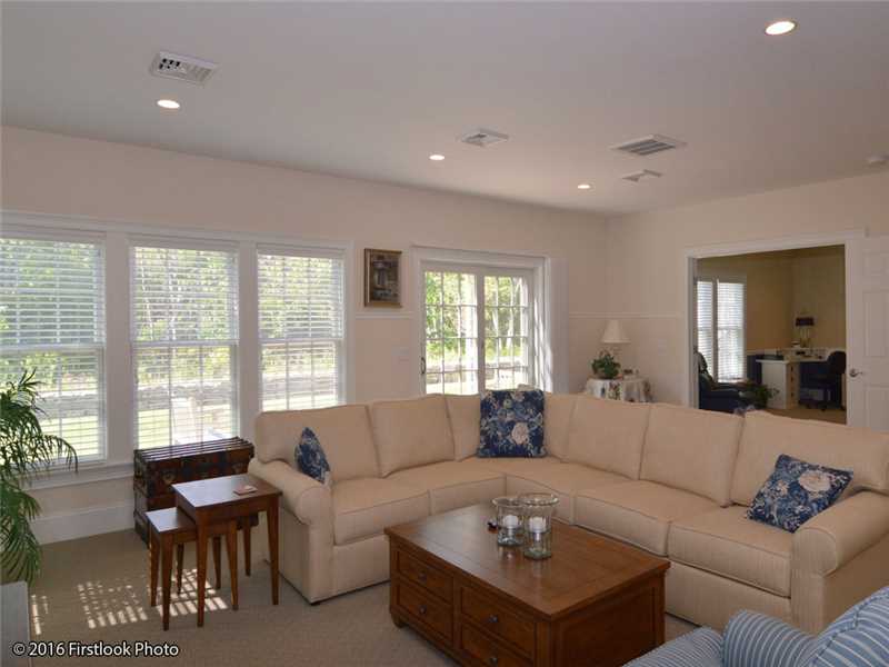 18 Kettle Cl, Unit 18 Westerly, RI 02891 - Photo 22 of 25 Den/Family/Great Room.