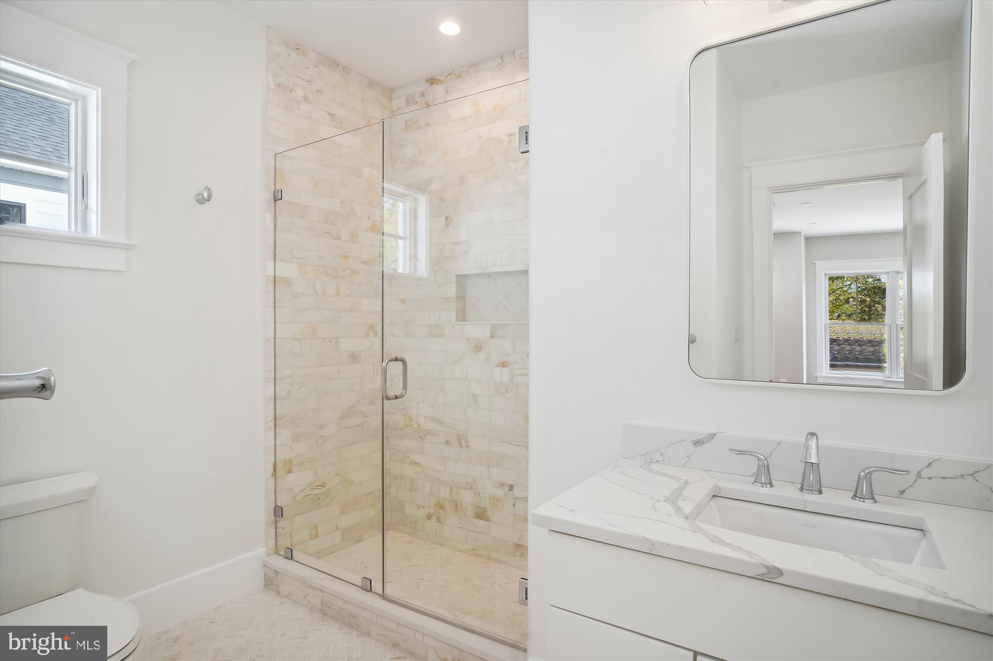 5824 Lenox Road Bethesda, MD 20817 - Photo 56 of 77 Gallery Image 56