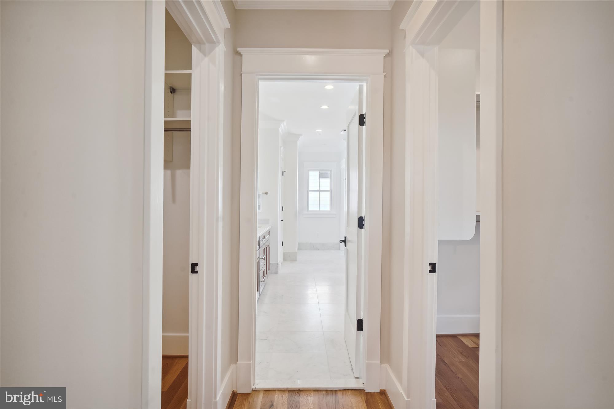 5824 Lenox Road Bethesda, MD 20817 - Photo 57 of 77 Gallery Image 57